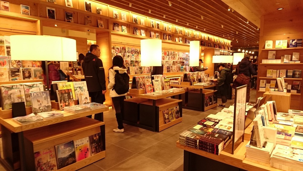 [分享] 跟你談業績的書店主題書 日本書店產業的