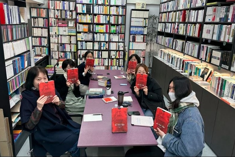 韓國獨立書店소요서가,以哲學書籍為主的書店(圖片取自instagram:<a href="https://www.instagram.com/soyoseoga/" target="_blank">@soyoseoga</a>)