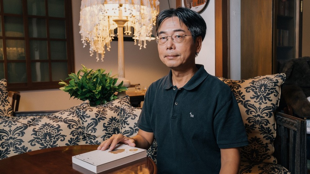 專訪 我想要重新認識自己 於是寫了 天河撩亂 小說家吳繼文 Openbook閱讀誌
