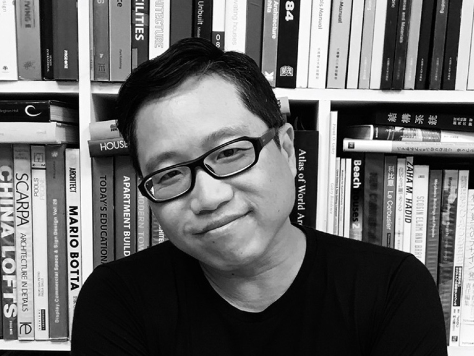 Openbook好書獎獎座設計者，建築師謝文泰。（攝影：劉千倚）