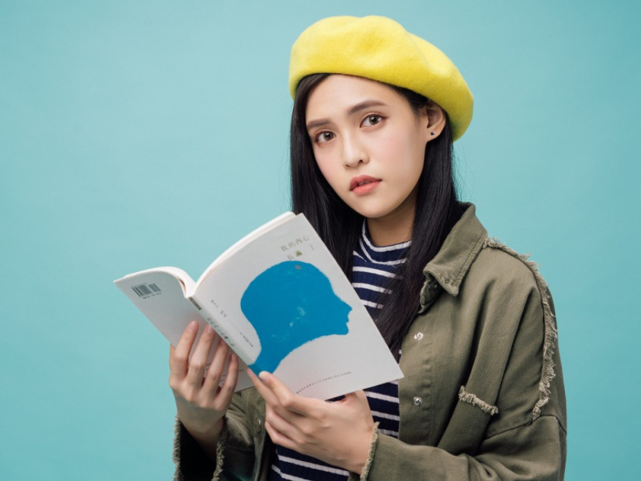 夏宇童：「我的2017年度好書是阿米詩集《我的內心長滿了魚》，那你的呢？」