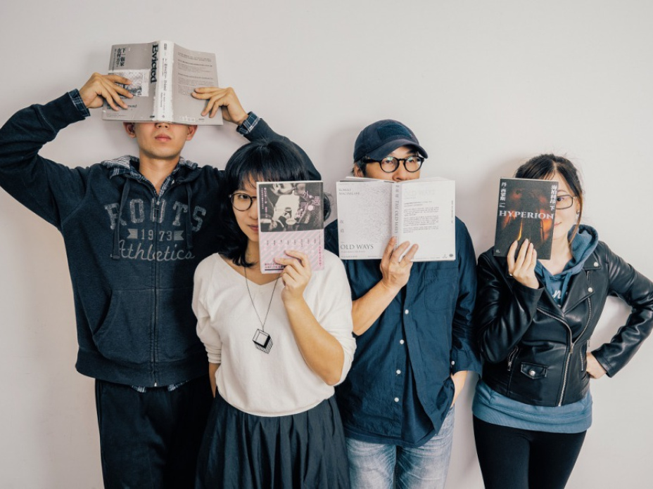 《The Affairs 週刊編集》編輯部成員：（左起）張亭筠、林鈺雯、李取中、瞿澄。